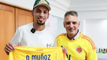 Encuentro entre el Gobernador de Antioquia y el futbolista Daniel Muñoz