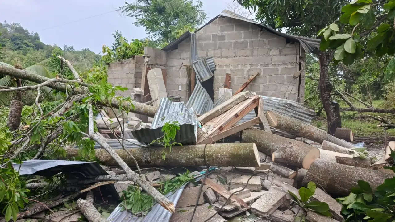 Lluvias y vientos dejan 18 familias y una escuela afectadas en Urabá