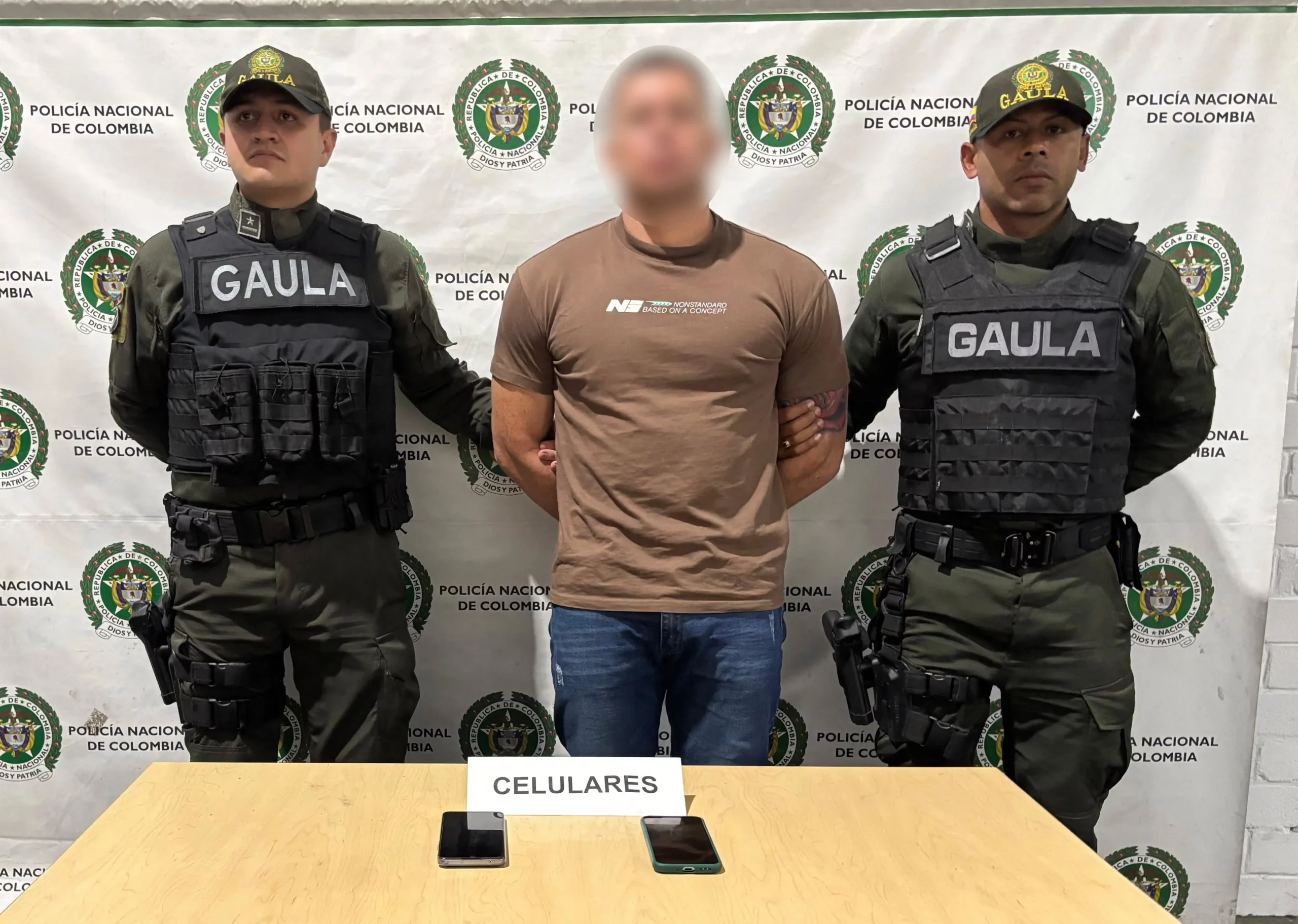 En Medellín, tres hombres fueron capturados en un operativo contra la extorsión y el secuestro