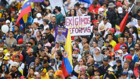 Marcha de apoyo a reformas de Petro afectará vías principales de Medellín este 18 de marzo ¿qué calles estarán cerradas? ReformasLaborales
