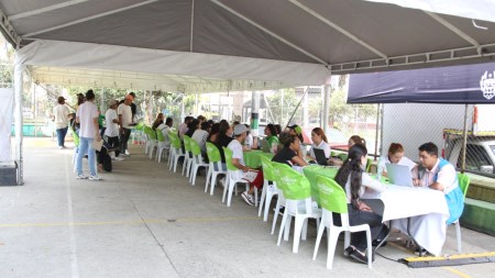 ¡Trabajo sí hay! Se encuentran disponibles alrededor de 3.100 vacantes en Antioquia confenalco-trabajo-vacantes-feria-de-empleo