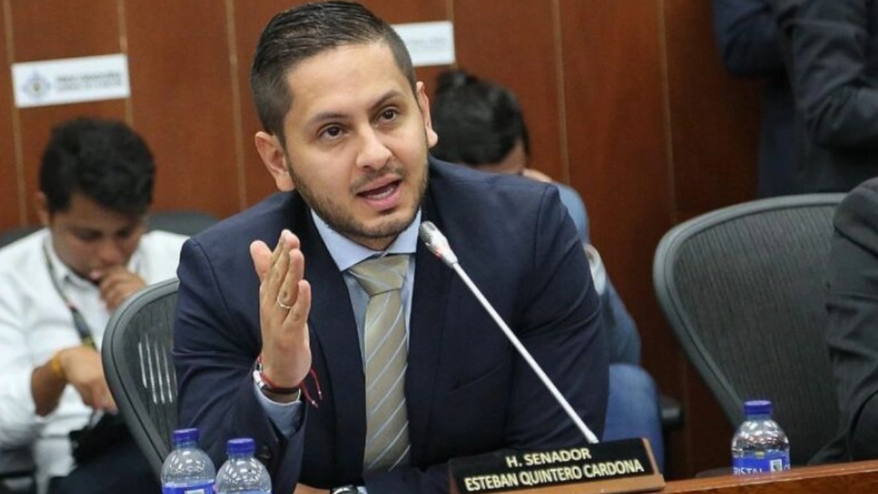 Senador de la República se va contra Petro y su nueva propuesta de crear un departamento Senador de la República se va contra Petro y su nueva propuesta de crear un departamento