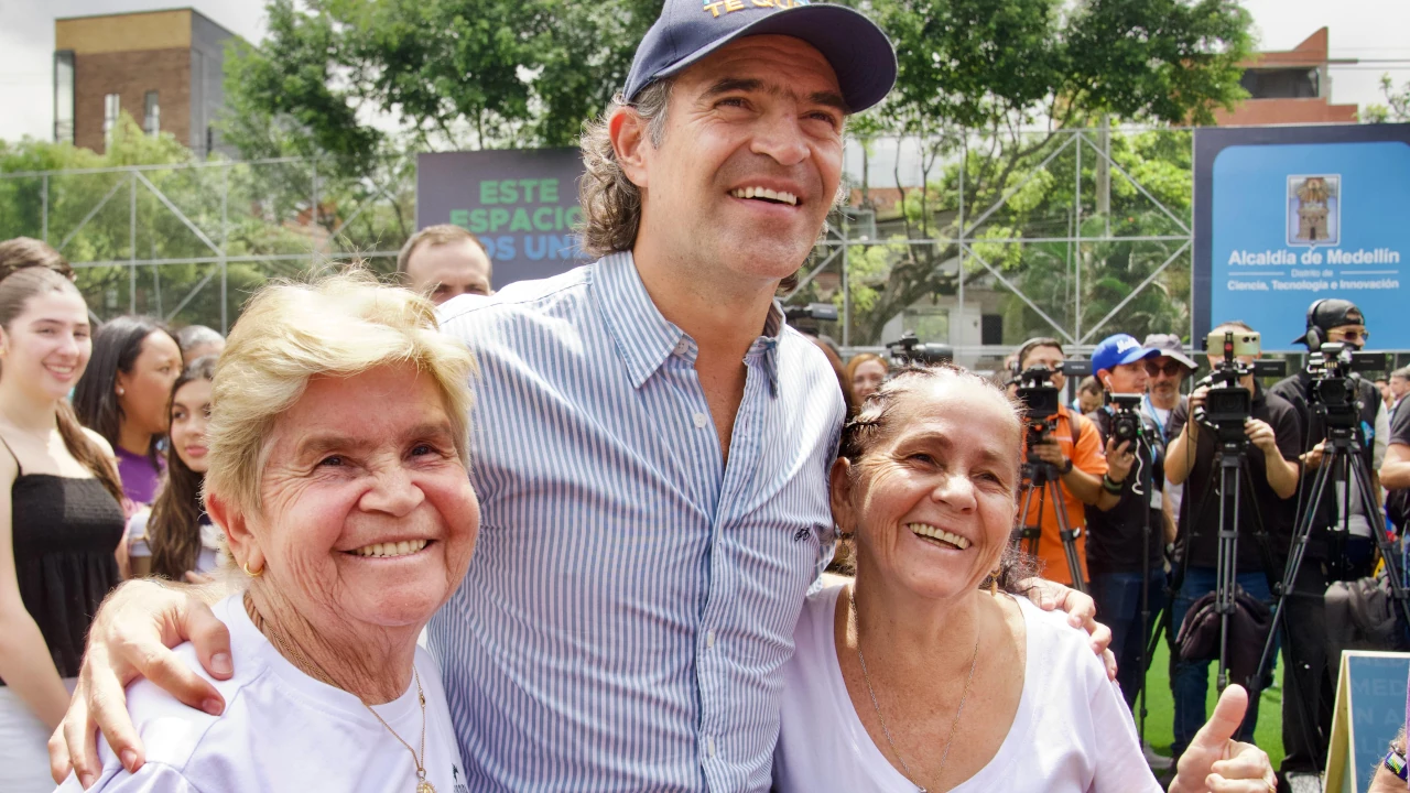 Encuesta-de-calidad de-vida-paisas-alcaldia-de-medellin