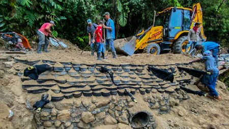 llantas-usadas-implementadas-malla-vial-sonson-proyecto-sostenible