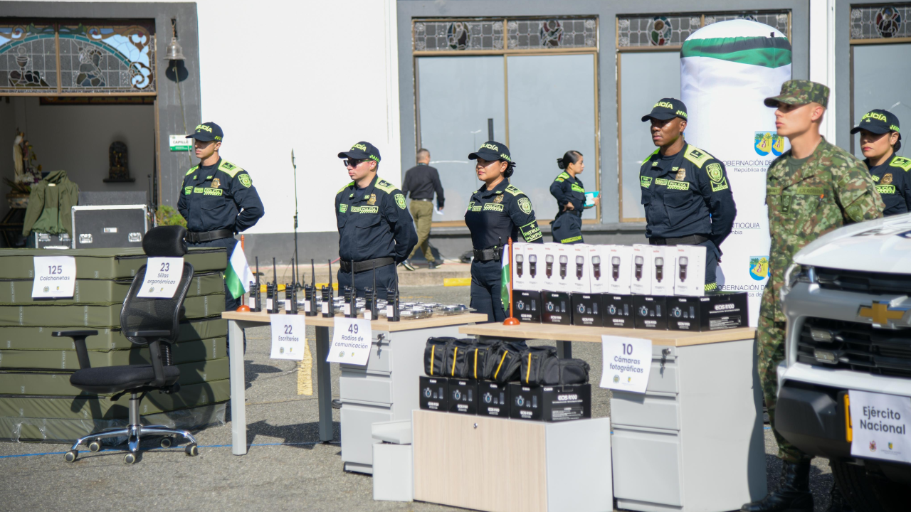 vehiculos-dispositivostecnologicos-materialintendencia-fuerzapublica-antioquia2