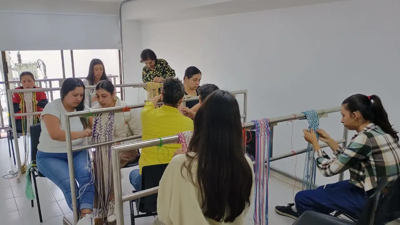 Comfenalco Antioquia lanza nueva temporada de talleres en Rionegro para fortalecer las artes en la región