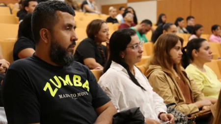 Más de 2.000 personas mejoran su inglés en Medellín con clases gratuitas Más de 2.000 personas mejoran su inglés en Medellín con clases gratuitas