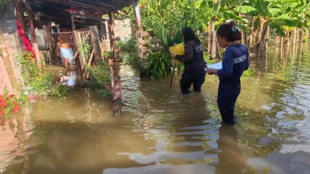 Fuertes lluvias causan inundaciones en varios sectores de Necoclí