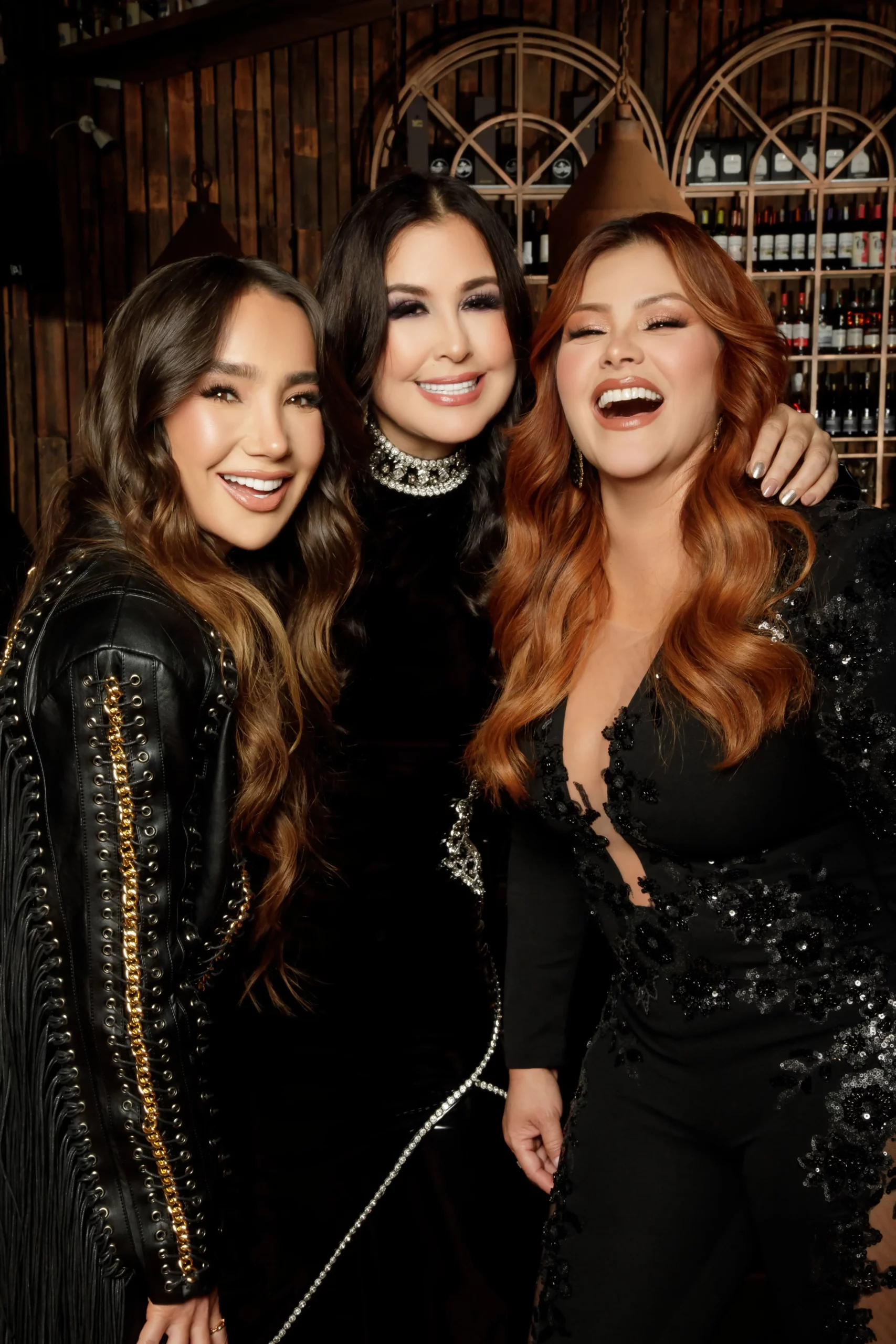 Paola Jara, Arelys Henao y Francy se juntan en “Entre Tres”, la canción con la dicen que el desamor no se vive sola