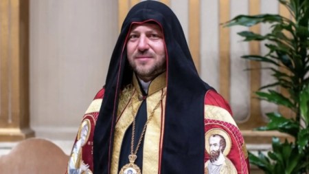 Él es Mykola Buchok, el cardenal más joven en participar en el cónclave para elegir al nuevo Papa Cardenal-joven