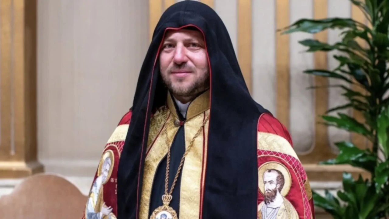 Él es Mykola Buchok, el cardenal más joven en participar en el cónclave para elegir al nuevo Papa Cardenal-joven