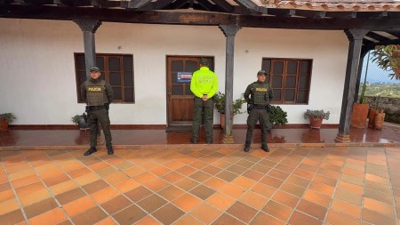 Extinción - Clan del Golfo - Policía
