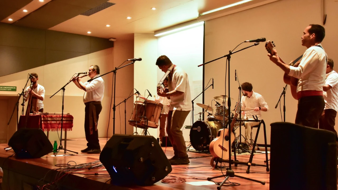 El Sur que canta y cocina: memorias vivas en el Museo Casa de la Memoria El Sur que canta y cocina: memorias vivas en el Museo Casa de la Memoria