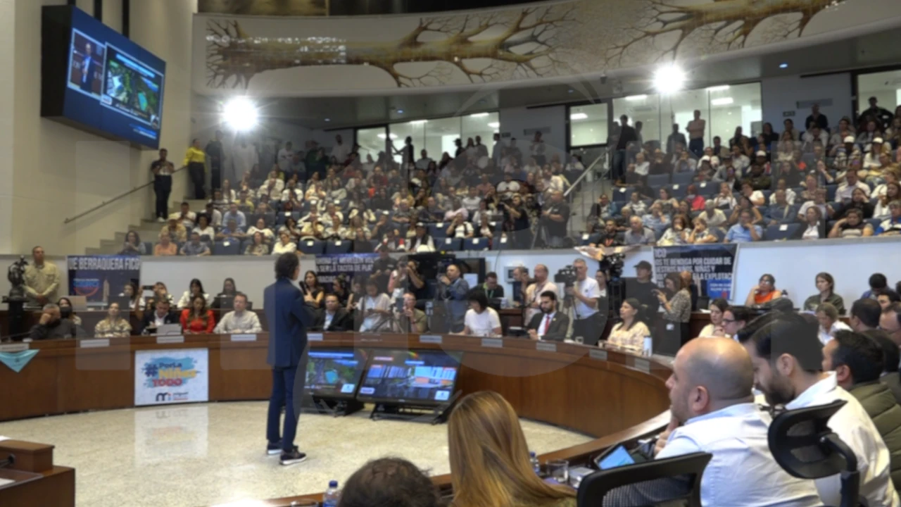 “Vamos por buen camino”: alcalde de Medellín, Federico Gutiérrez, realizó la rendición de cuentas, ¿cómo le fue? 2 Rendicion cuentas fico 2