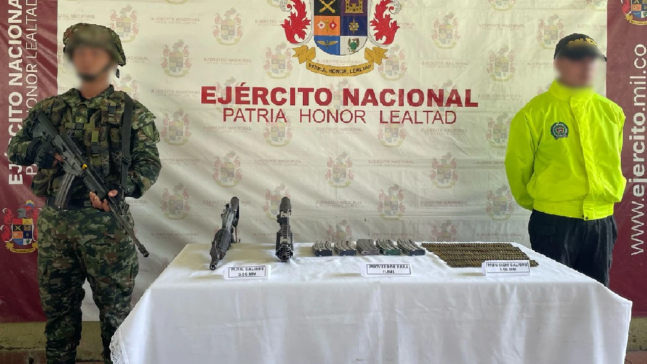 armas-halladas-caleta-clangolfo-zaragoza