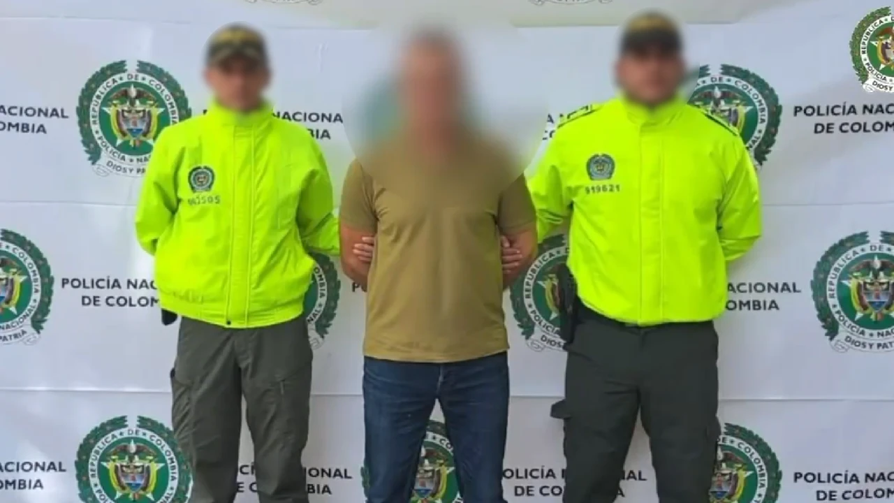 Presunto narcotraficante solicitado por EE.UU., fue capturado en el aeropuerto de Rionegro cuando llegaba de Punta Cana 2 captura-presunto-narco-rionegro-bucado-estadosunidos1