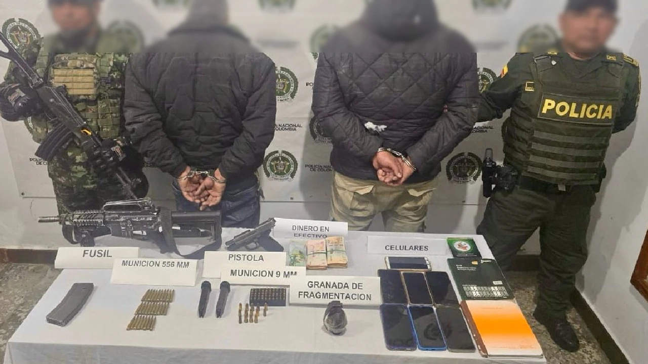 Golpe al Clan del Golfo: capturan a dos presuntos extorsionistas tras enfrentamiento en Antioquia 2 captura-presuntos-extorsionistas-clangolfo-sanjosemontaña-antioquia