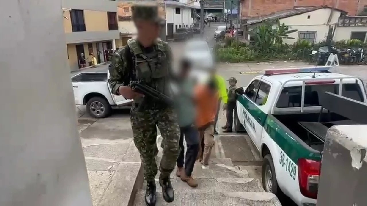 Golpe certero a la delincuencia en Jardín: desarticulan célula armada con 4 capturados en flagrancia 1 capturados-jardin-trafico-armas-grupo-armado1