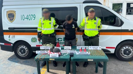 capturan-hombre-con-explosivos-via-costa-colombiana