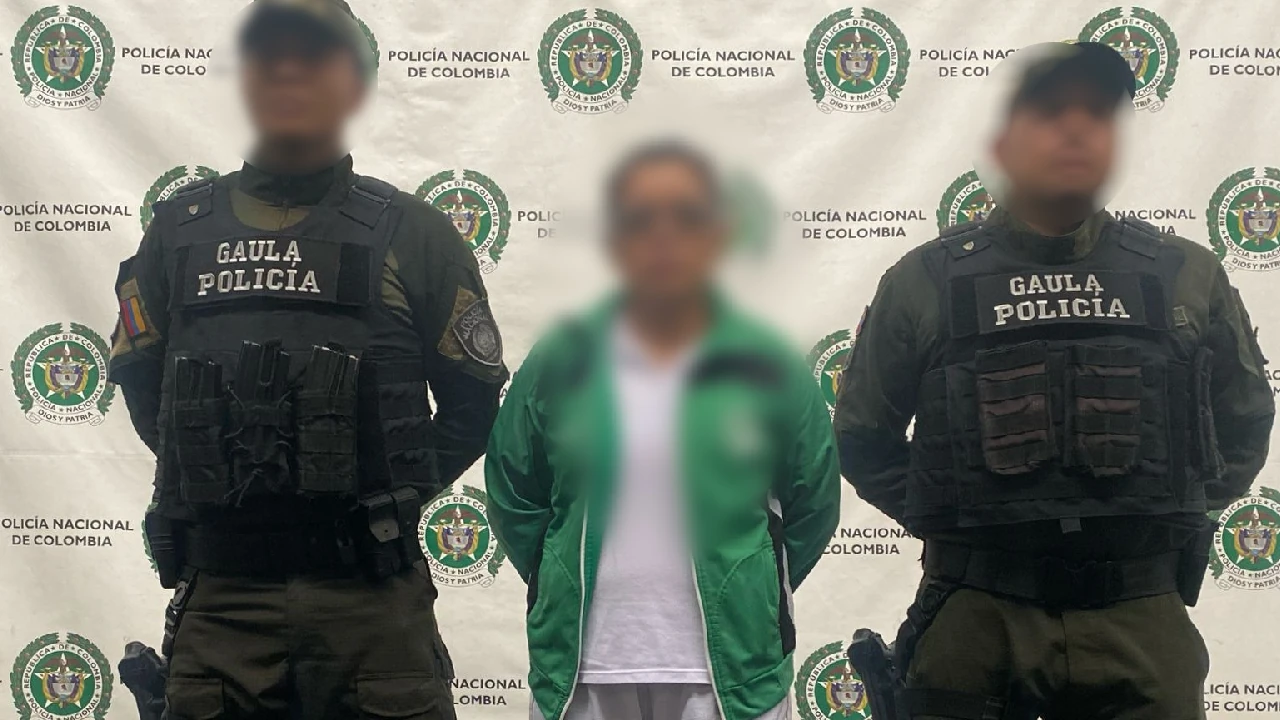 Golpe al Clan del Golfo: en cinco municipios de Antioquia capturan a cinco presuntos integrantes por extorsión 4 capturan-presuntos-integrantes-clangolfo-extorsionistas-antioquia3