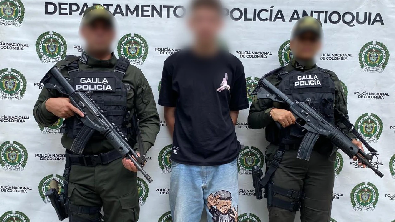 Golpe al Clan del Golfo: en cinco municipios de Antioquia capturan a cinco presuntos integrantes por extorsión 3 capturan-presuntos-integrantes-clangolfo-extorsionistas-antioquia4