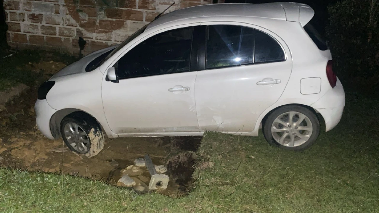 ¡Qué suerte! Recuperaron en Marinilla un carro que había sido robado hace 10 días en el municipio de La Ceja 1 carro-robado-laceja-recuperado-marinilla2