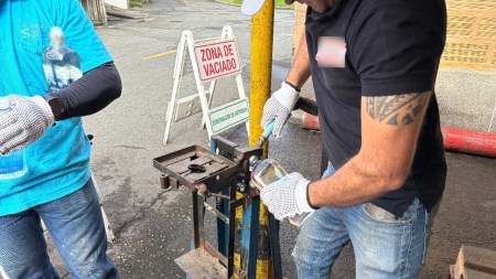 destruccion-licores-incautado-operativos-rentas-departamentales-antioquia3