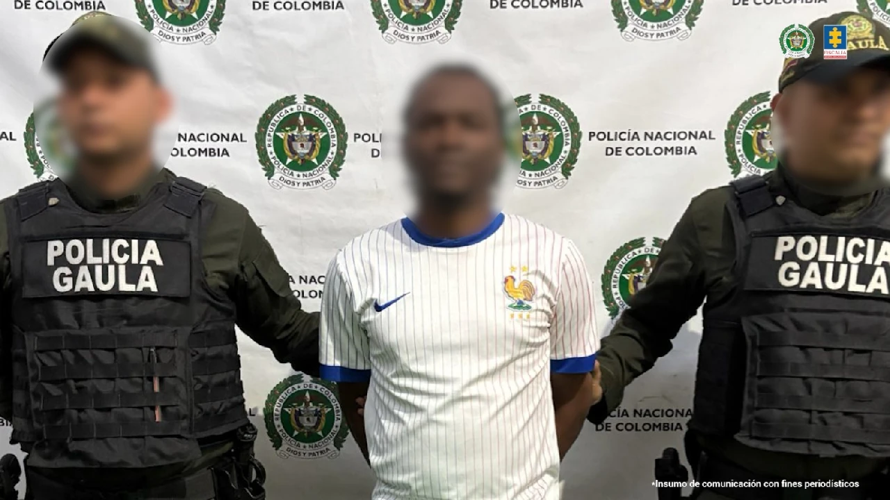 Docente habría extorsionado a estudiante del Norte del Valle pidiendo contenido sexual a cambio de calificaciones docente-presunta-extorsion-estudiante-fotos-contenido-sexual-cambio-notas