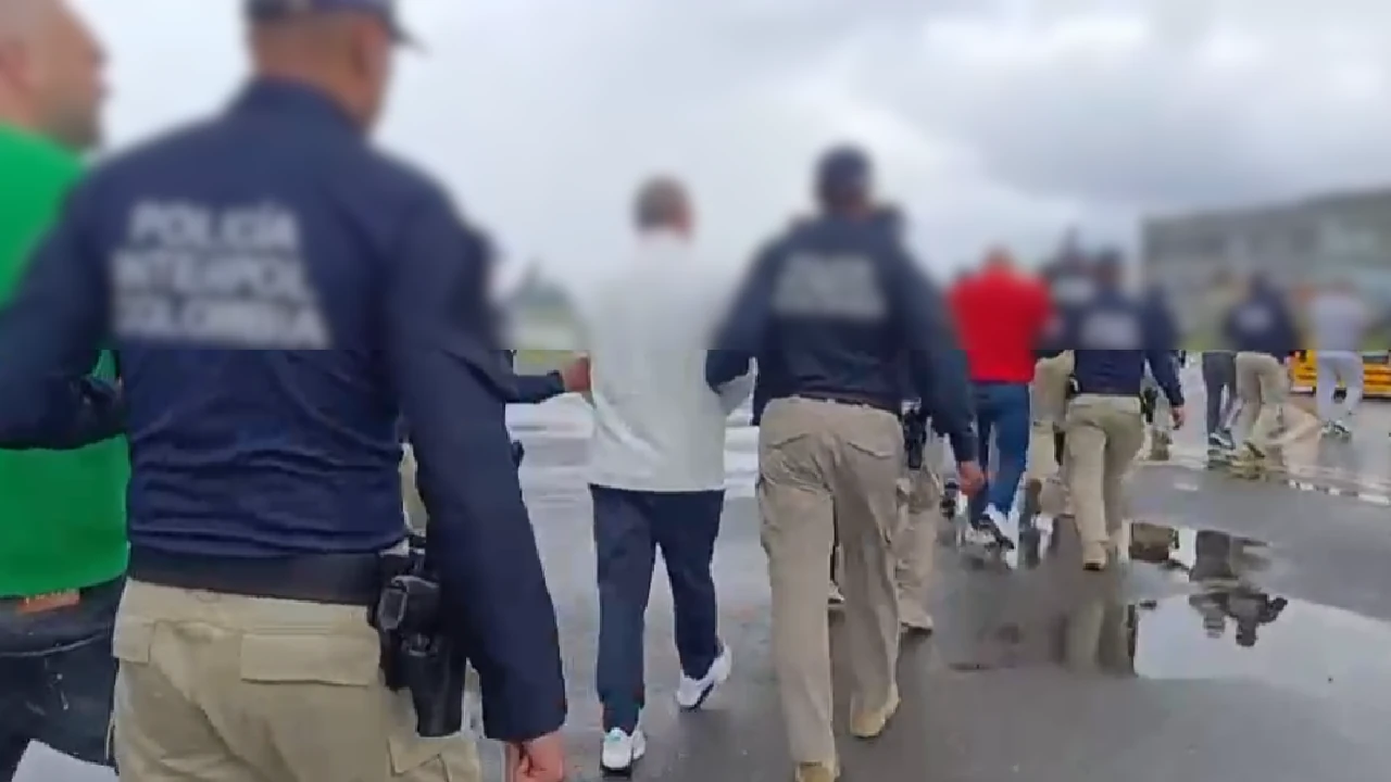 La Policía Nacional extraditó a 8 capos de la mafia internacional vinculados a envíos de droga a EE.UU. y Europa 2 extradicion-presuntos-narcotraficantes-estados-unidos1