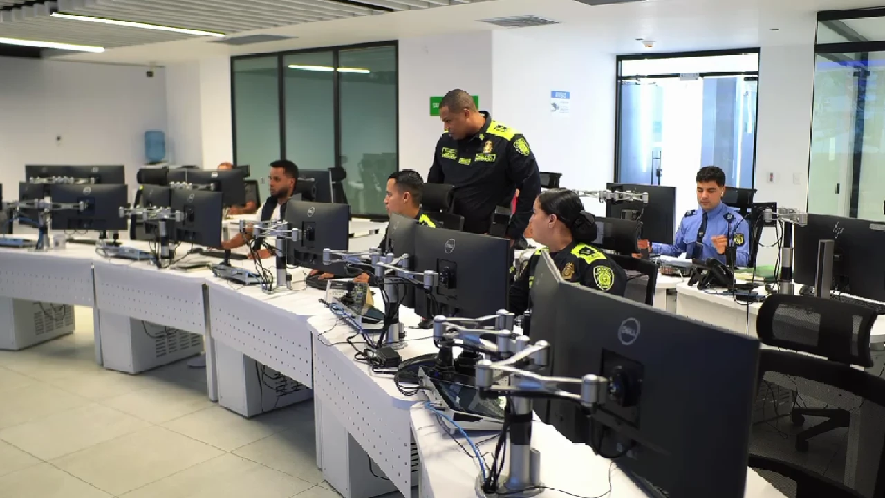 ladrones-sabaneta-interceptados-camaras-seguridad-medellin-envigado1