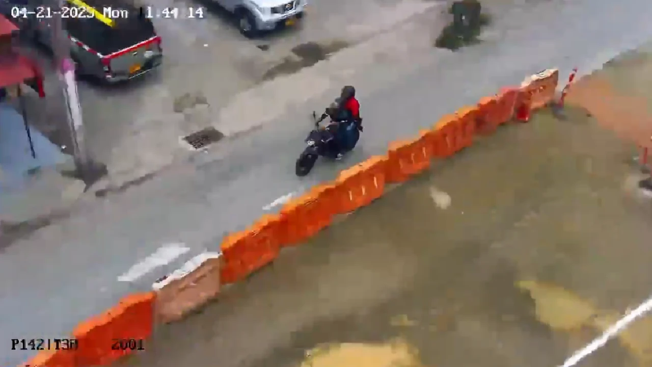 ladrones-sabaneta-interceptados-camaras-seguridad-medellin-envigado2