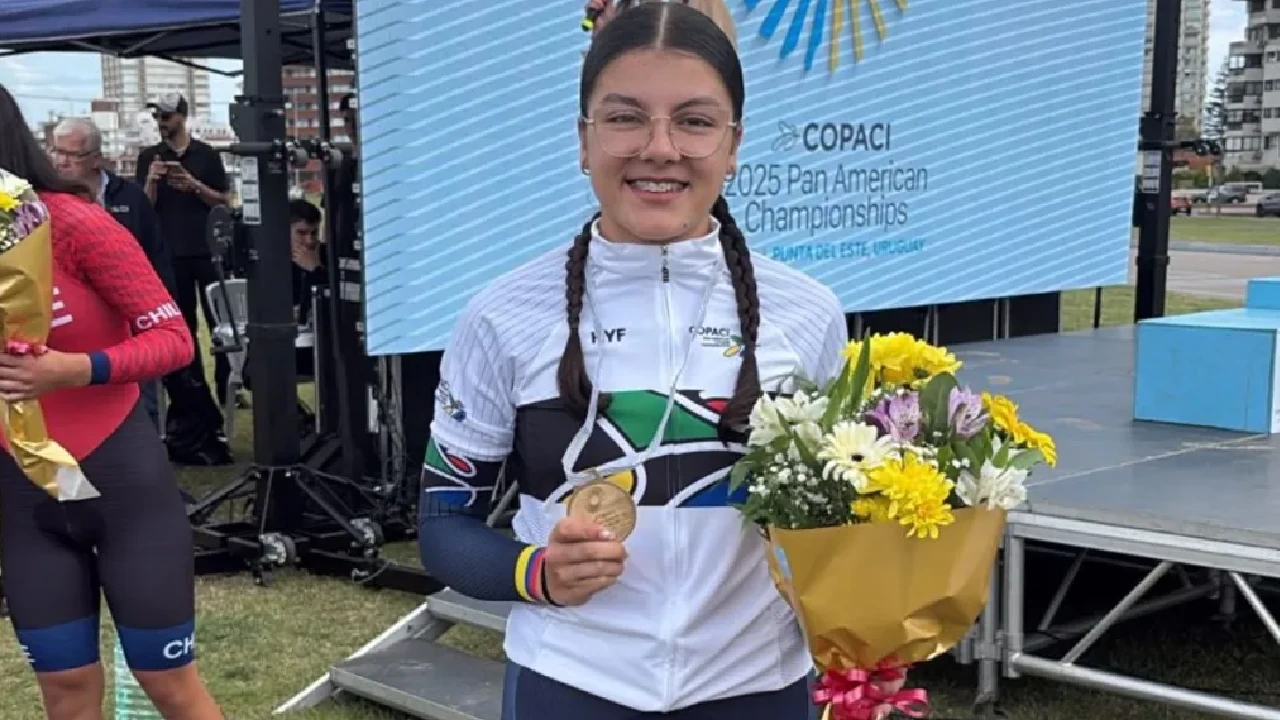 luciana-ososrio-campeona-contrarreloj-junior-panamericano-uruguay1