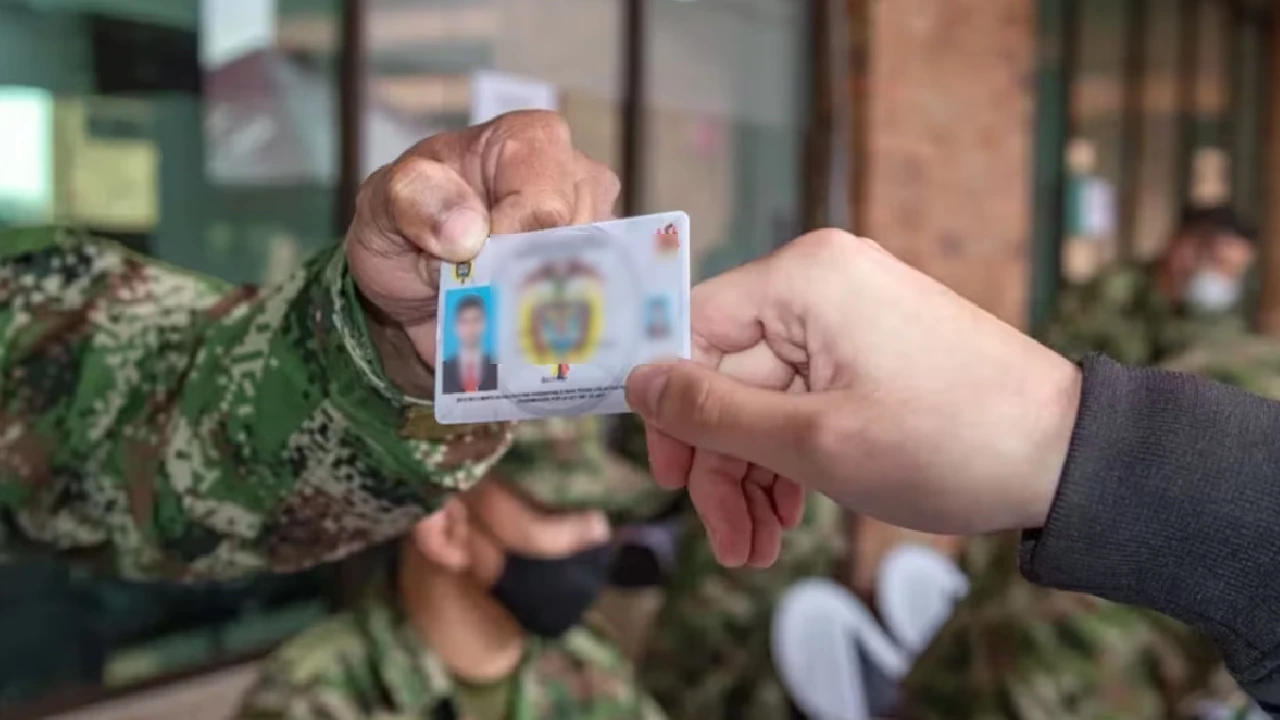 mayor-ejercito-exige-dinero-libreta-militar-joven-victima-conflicto-discapacitado