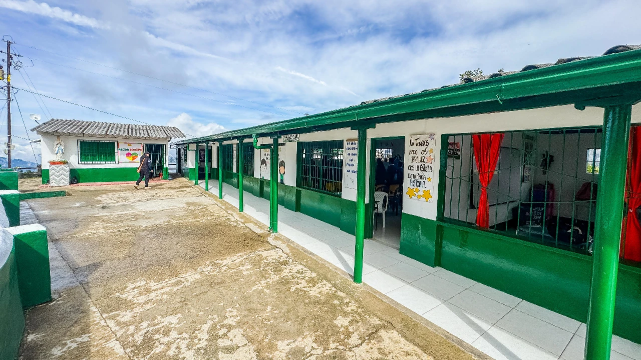 renovacion-escuela-municipio-sonson