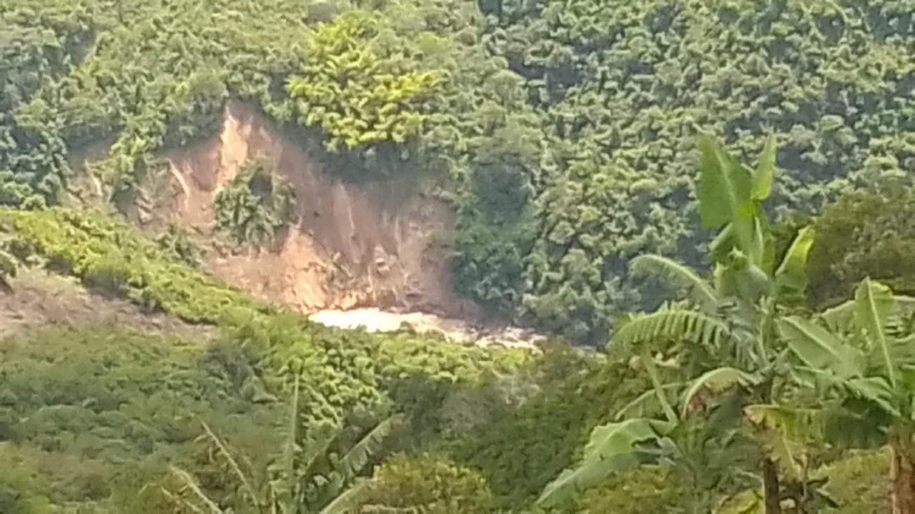 riesgo-veredas-abejorral-deslizmaiento-tierra-rio-elbuey