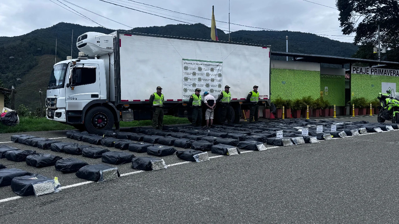 tonelada-marihuana-incuatada-lapintada-antioquia3