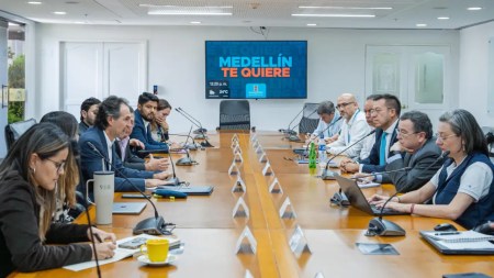 La JEP y la Alcaldía de Medellín solicitan recursos al Gobierno Nacional para continuar búsqueda en La Escombrera La JEP y la Alcaldía de Medellín solicitan recursos al Gobierno para continuar búsqueda en La Escombrera