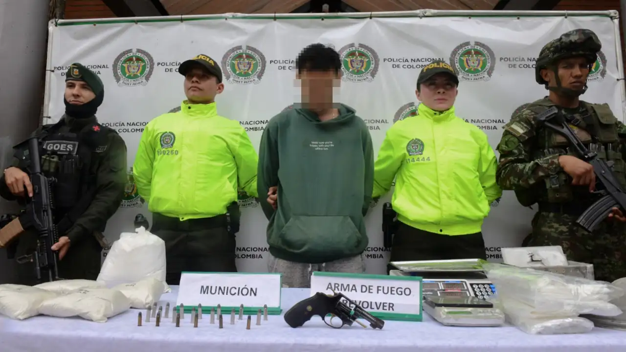 Policía y Ejército encuentran y destruyen un laboratorio de cocaína en Girardota 1 Policía y Ejército encuentran y destruyen un laboratorio de cocaína en Girardota