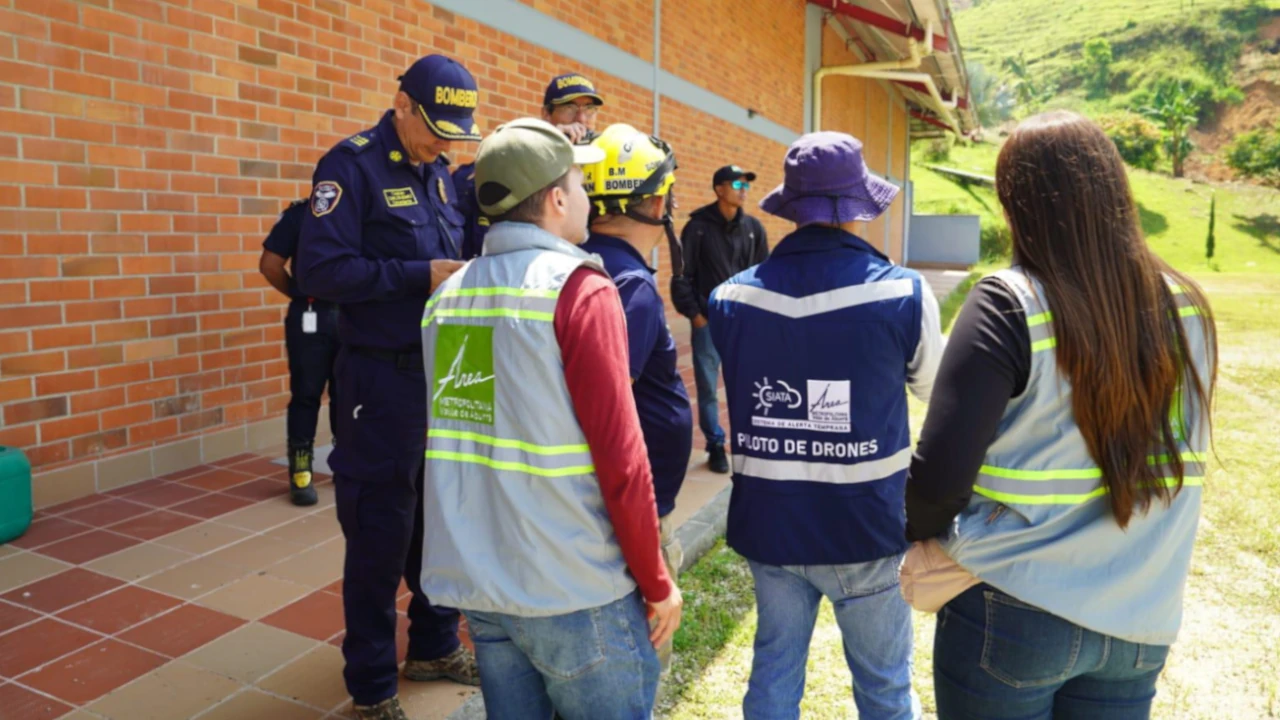 centro-operaciones de-emergencias-Valle-de-Aburra-lluvias