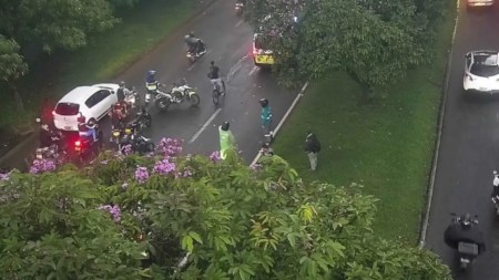 Autoridades atienden incidente que afecta la movilidad en la Regional