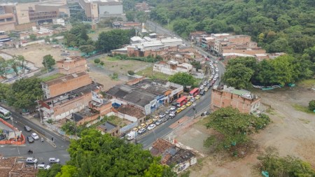 Rinconcito-Ecuatoriano-predios-metro-de-la-80