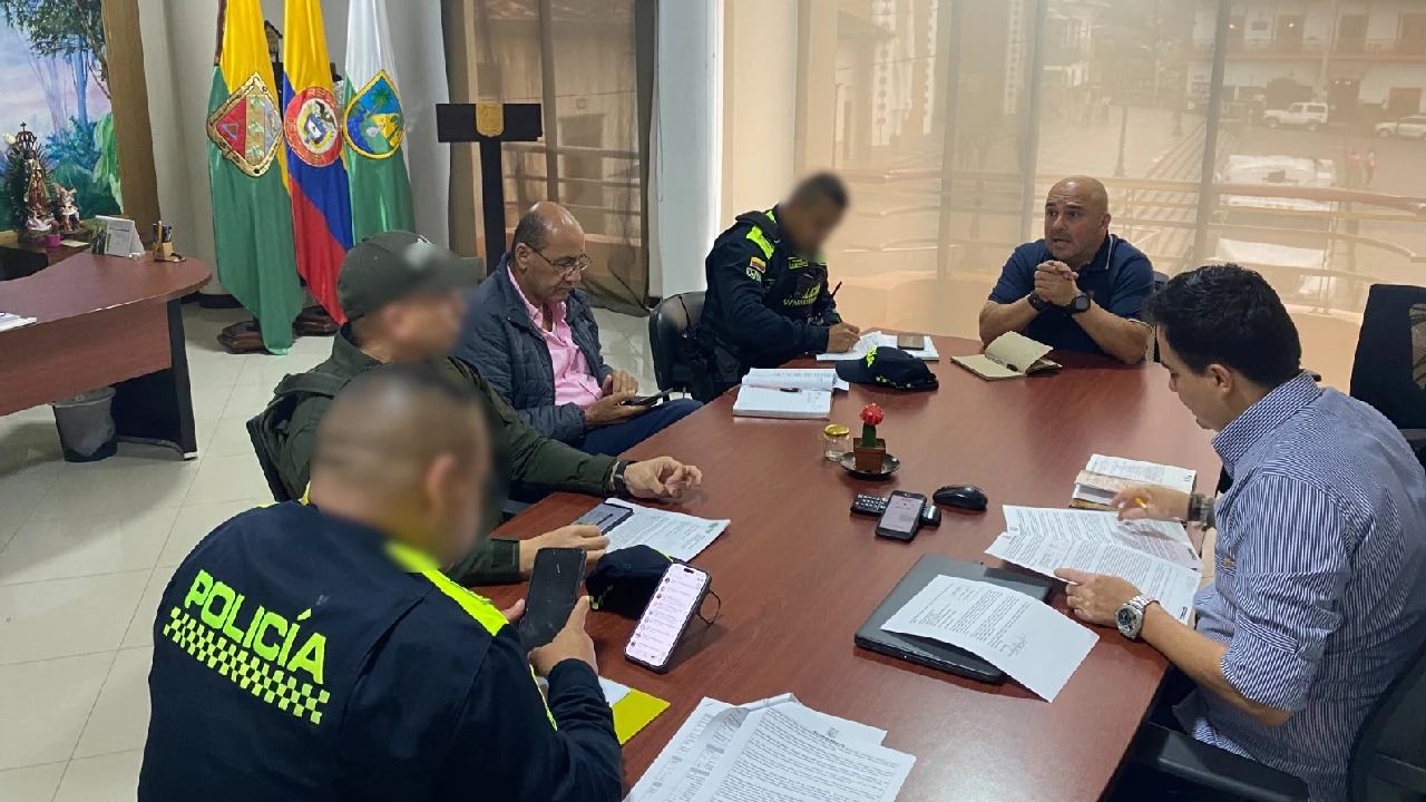 abejorral-decreta-toque-queda-restriccion-parrillero-acontecimeintos-orden-publico