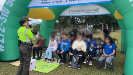 actividad-policia-transito-antioquia-menores-edad-discapacidad-visual3