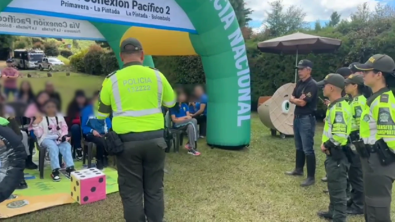 actividad-policia-transito-antioquia-menores-edad-discapacidad-visual5