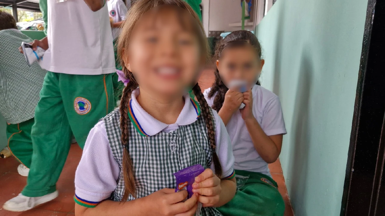 Medellín amplía el Programa de Alimentación Escolar (PAE) y beneficiará a 244.000 estudiantes en 2025 1 alimentacion-escolar-pae-medellin-aumento-coberturas3