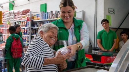 Más de 100 mil personas se inscribieron al beneficio del bono alimentario 2025