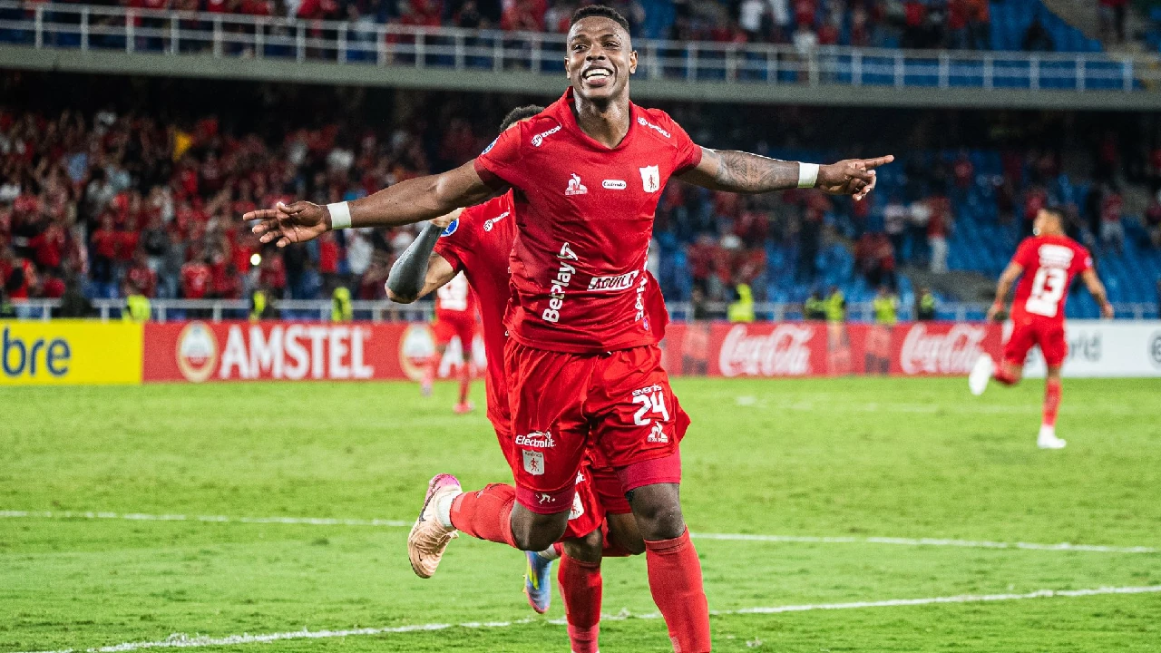 america-empato-milagro-clasifico-palyoff-sudamericana2