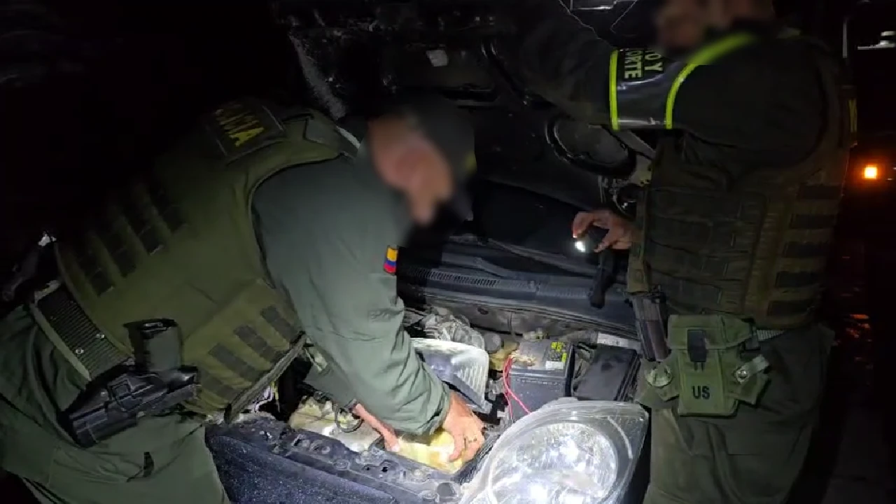 capturados-con-arsenal-municiones-escondidos-carro-huila1