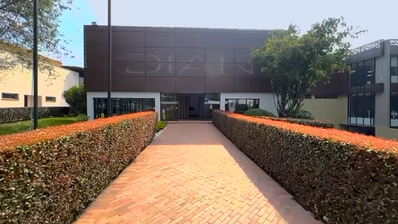 DIAN refuerza vigilancia con facturación electrónica en el Día de la Madre en más de 120 mil comercios 2 dian-facturacion-electronica-dia-madre-vigilancia-establecimientos