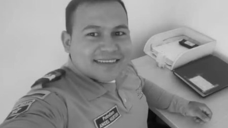 Seis delincuentes emboscaron y asesinaron a un Subintendente de la Policía frente a su familia